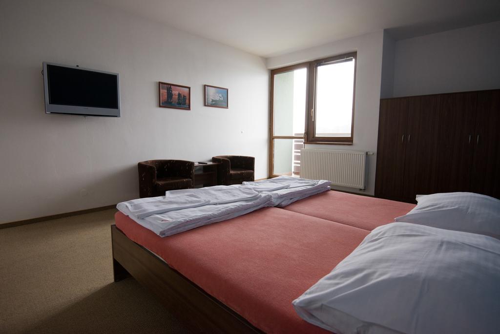 Resort Marina Labe Lovosice Quarto foto